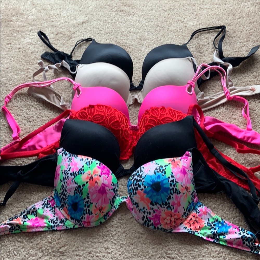 VS/PINK bras 34B (not sold separate)